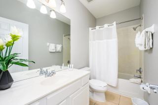 Epic Universe New Listing Beautiful Townhome, Vista Cay 4019 - Orlando - 2