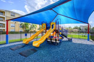 Epic Universe New Listing Beautiful Townhome, Vista Cay 4019 - Orlando - 1