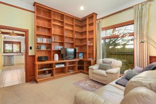 Fendalton Villa - Christchurch Holiday Home - Christchurch - 3