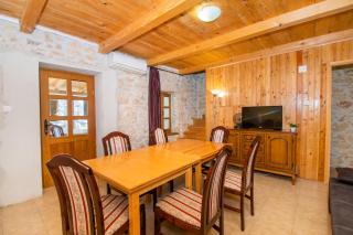 House Stone Curlew 1 - Lišane Tinjske - 5