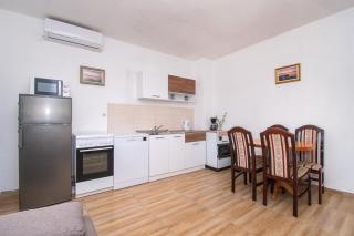 House Stone Curlew 6 - 3