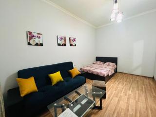 Nice Studio Apartment by Metro - 0