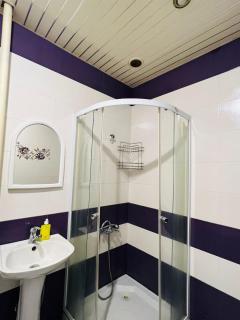 Nice Studio Apartment by Metro - 5