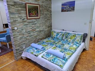 Stupine apartmant sa 2 spavaće sobe - Tuzla - 0