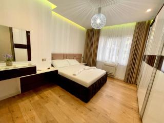Queen’s Luxury Apartments Lake - Tirana - 4