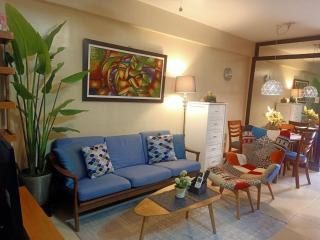 FULLY FURNISHED 2 BEDROOM next to SM FAIRVIEW and TERRACES QC by The Redwoods - Manila - 0