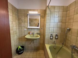 70m2 Appartment with 2 Bedrooms, Balcony and Garage - 3