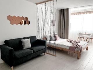 Central & Beach(1.8km) Apartment - 1