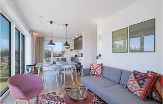 Beach Front Apartment - 9