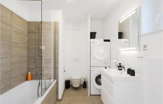 Beach Front Apartment - Lembruch - 5