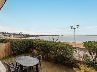 Appartement au charme ancien face à la grande plage de Saint-Jean-de-Luz - FR-1-4-670 - Saint-Jean-de-Luz - 9