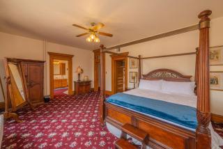 Orman Mansion - Pueblo's Most Luxurious Stay! - Pueblo - 9