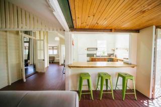 6 Bedroom + 2 Bath Apartment // Cairns Central - Cairns - 0