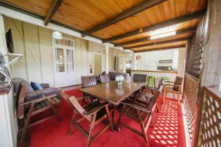 6 Bedroom + 2 Bath Apartment // Cairns Central - 8