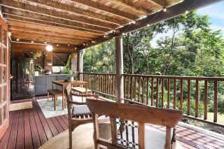 Bindi Treehouse - Elevated Pole Home - 4