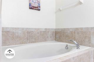 5 Bedrooms 3 Bathrooms Veranda Palms 4458 Np - 4