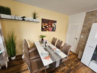 Exklusives und helles Erdgeschoss-Apartment No 2 im Zentrum von Kassel, schnelles 1Gbit Internet, Geschirrspüler, Boxspringbetten - Kassel - 2