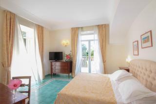 Hotel Regina Palace Terme - Ísquia - 8