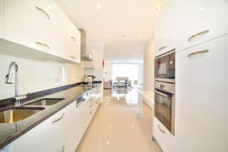 WIOLA SeaView Apartment by MOJE Holiday - Lagos - 4