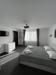 Green Hill Resort - Zărneşti - 1