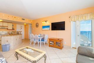 Oceanview 1 Bedroom Condo - Spacious with Awesome Views! Palace Resort 1009 - Sleeps 4 guests - Myrtle Beach - 2