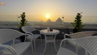 Pyramids View& Grand Museum With Jacuzzi On Eleven Floor & Roof Restaurant - 1