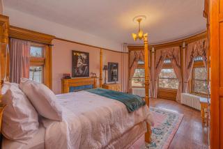 Orman Mansion - Pueblo's Most Luxurious Stay! - Pueblo - 8