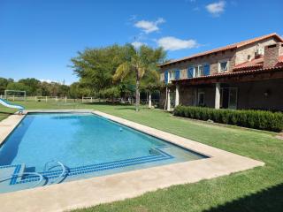 Hartland Country House Oudtshoorn - Oudtshoorn - 0