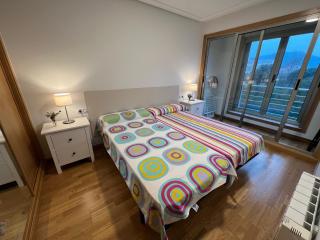 APARTAMENTOS en RIAS ALTAS, GALICIA - Porto de Espasante - 1