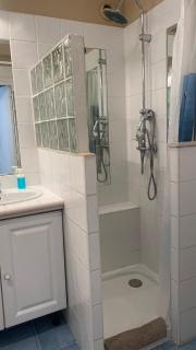 Azur, studio classé, climatisé, wifi, ascenseur, à 75 m de la plage - Toulon - 1