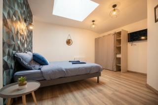Girouette #3 étoiles #1 à 6 personnes #kingsize #netflix - - 4