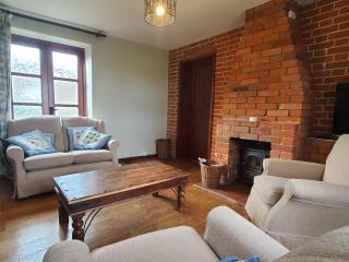 Cosy Barn Conversion 3BR (4 pax), Quiet, Close to Pin Mill - 4