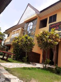 Kangaroo Pouch Beach Resort - Busua - 5