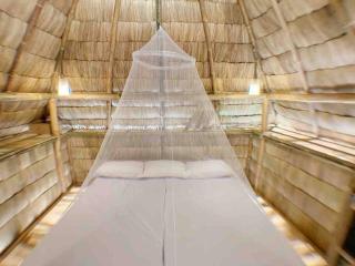 Tree House by the Ocean ( for 2 guests) - 5