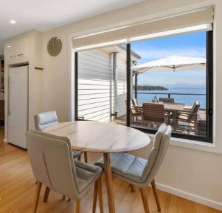 'The Alonnah' Beach House - Main House & Unit - Alonnah - 9