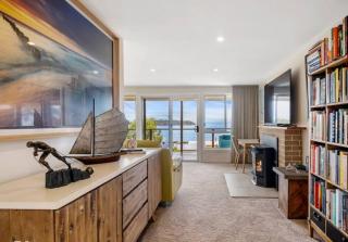 'The Alonnah' Beach House - Main House & Unit - Alonnah - 3