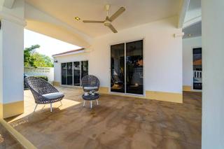 Private 4 Bedroom Pool Villa NG411 - Hua Hin - 1