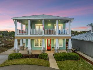 5 Bed, 5 Bath Beach Home/Only a 3 Minute Walk To The Beach! SLEEPS 12 - Panama City Beach - 0