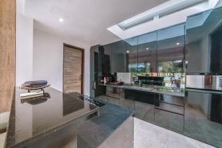 Villa Kajou: Spacious 4BD Villa in Seminyak Close to the Beach! - Seminyak - 3