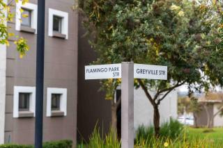 Work from Home!Short & Long stays - Free Parking - 5