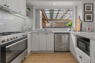 Serene Pet Friendly with Swimming Pool - Culburra Beach - 6