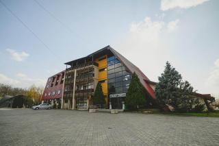 Hotel Secret Garden - Baia-Sprie - 0
