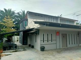 AVENUE HOMESTAY 5 Room 4 Toilet 4 MINUTES TO TOWER - Teluk Intan - 3