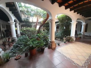 Hotel y Jardines Casa Búho - Antigua Guatemala - 1