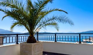 TEUTA- Luxury Penthouse 200m2 - Sarandë - 0
