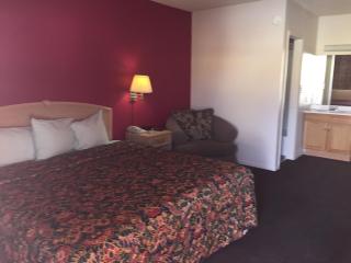 Avalon Motel - Early - 8
