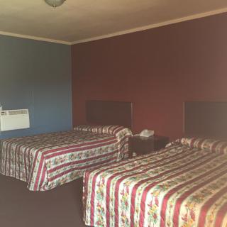 Avalon Motel - Early - 2
