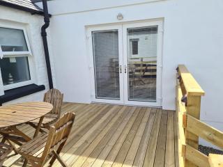 Beautiful 2-Bed semi rural cottage enclosed garden - 3