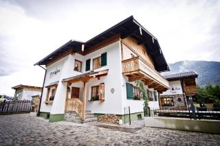Chalet & Apartments Tiroler Bua - 1