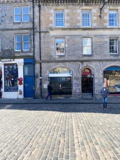 Snug Studio on The Grassmarket, 5mins from Castle - 5